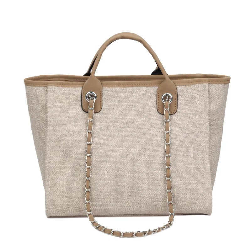 Canvas tote bag with chain accent