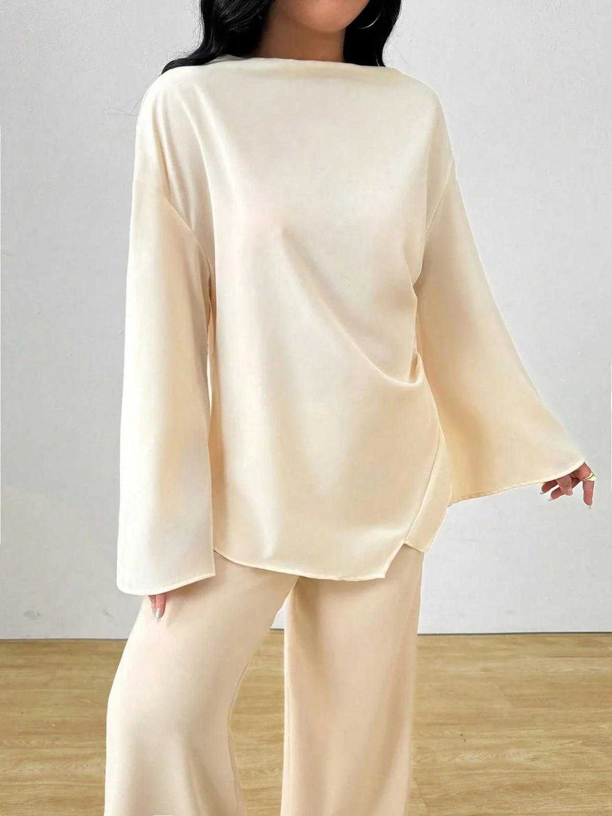 Women's Premium Smart Casual Shirt – Elegant Everyday Fashion