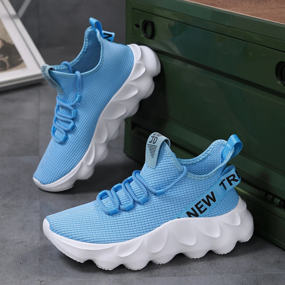 Men's Outdoor Hiking & Training Shoes – Breathable Comfortable All-Terrain Sports Sneakers (Large Sizes)