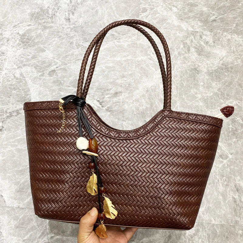 Structured woven tote bag front view